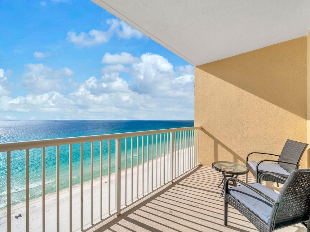 Majestic Beach Towers 1-1314