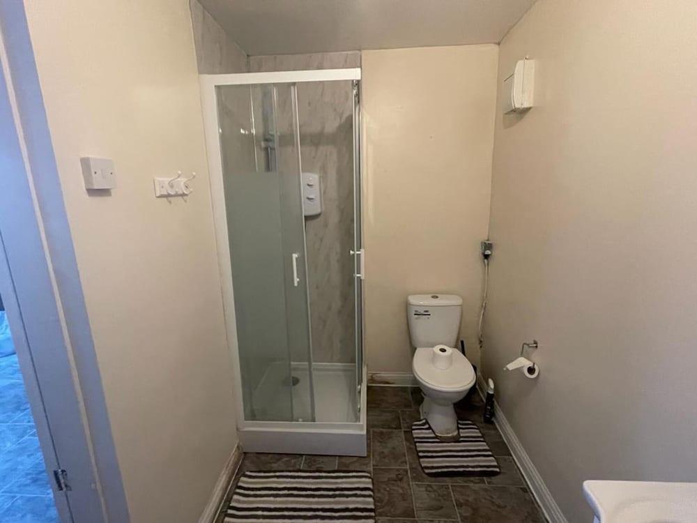 Lovely 1-bed Studio in Bristol view 3