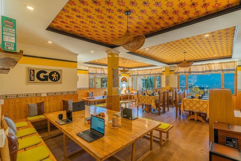 The Hosteller Manali, Old Manali