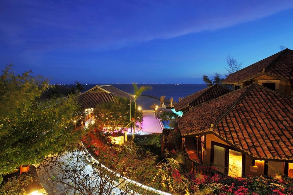 Poshanu Resort