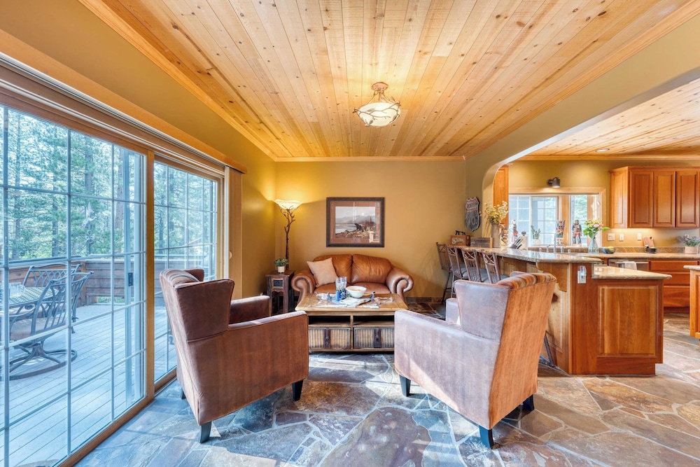 Northstar Haven Cozy-chic Retreat Near Lake Tahoe & Downtown Truckee