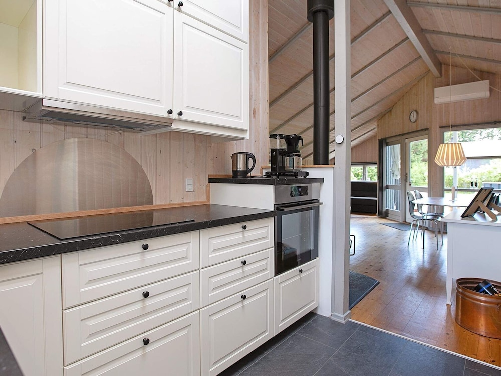 6 Person Holiday Home in Vaeggerlose view 3