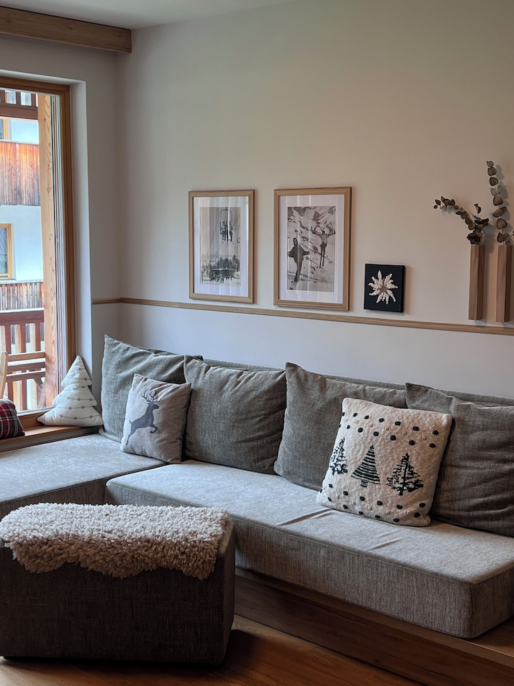 Goldhorn Chalet