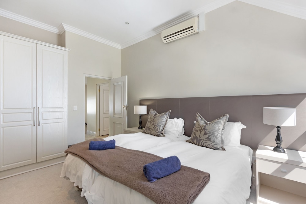 Winelands Golf Lodges at De Zalze