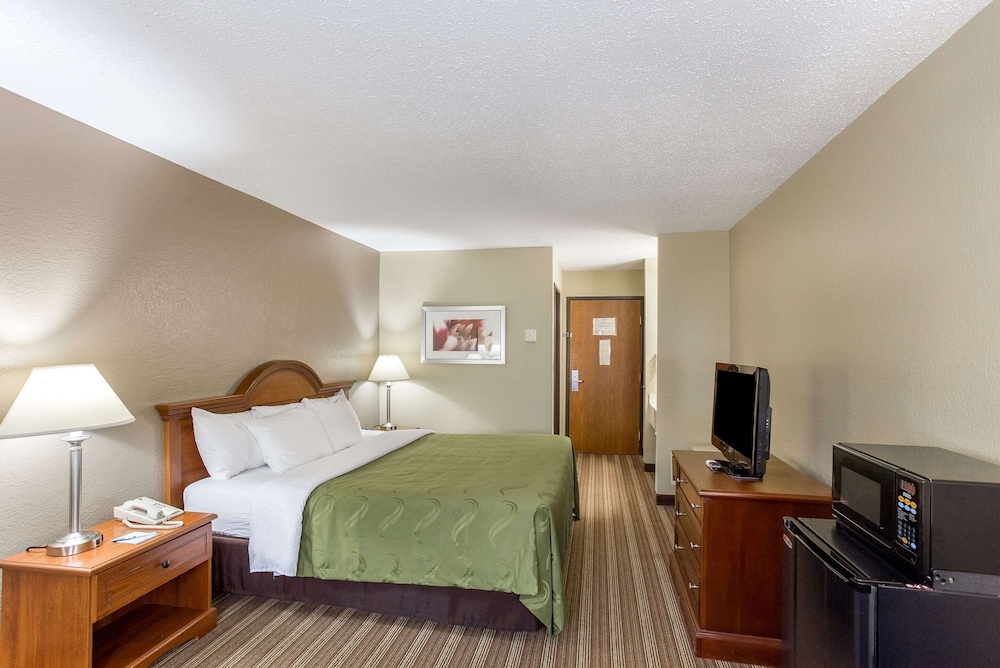 Athens Vacations - Quality Inn - Property Image 39