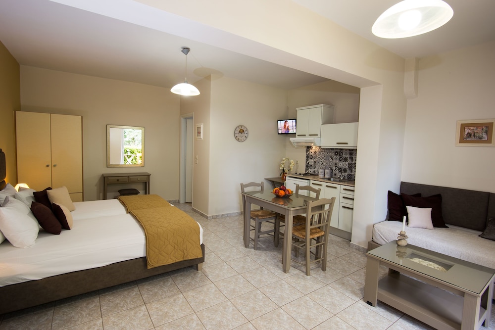 Dina Apartments