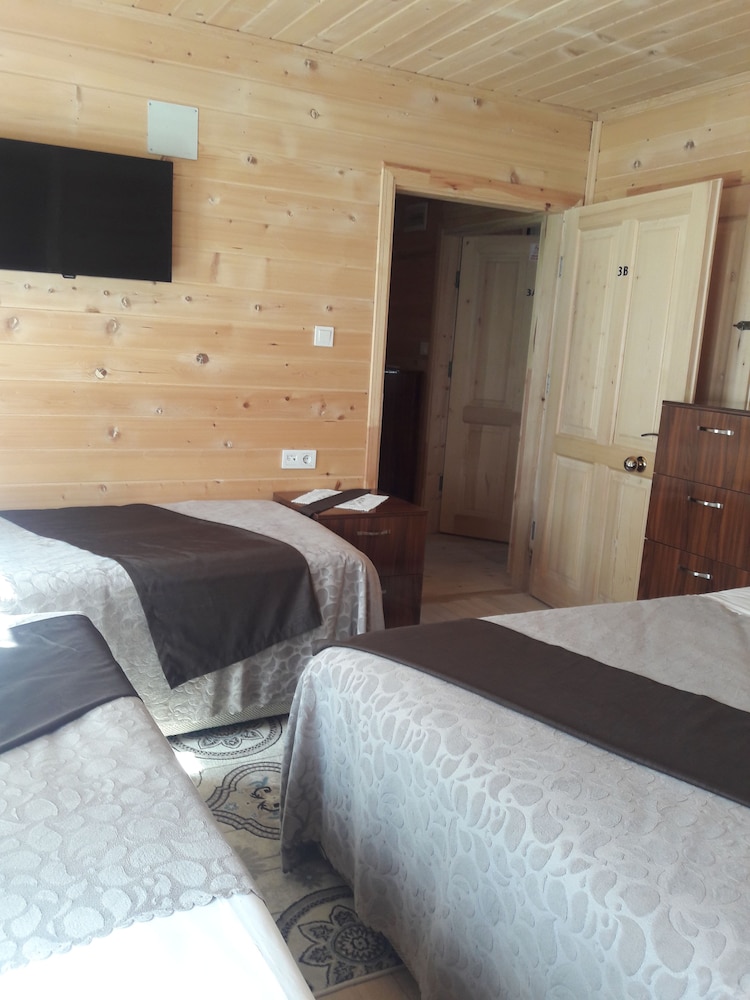 Meleklerin Evi Apart