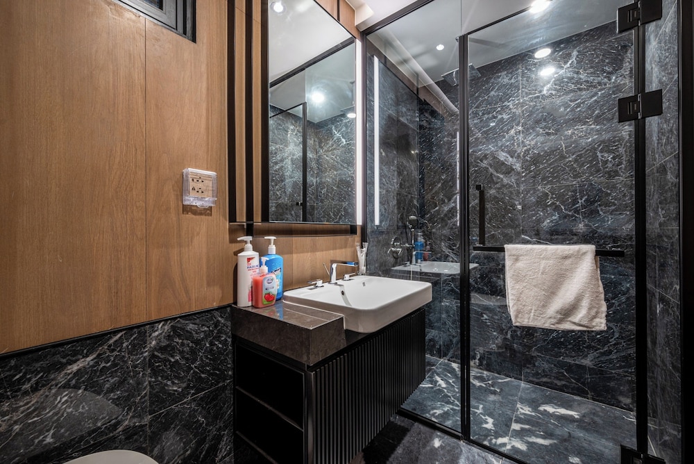 Sunny Lumiere Riverside Luxury Residence