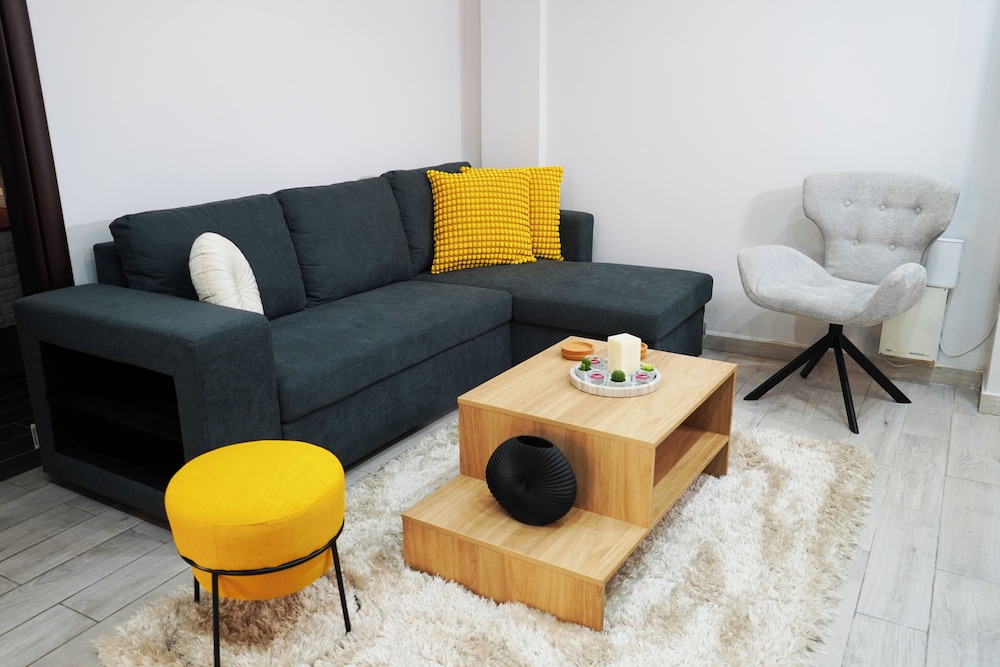 Athenian Petralona Suite