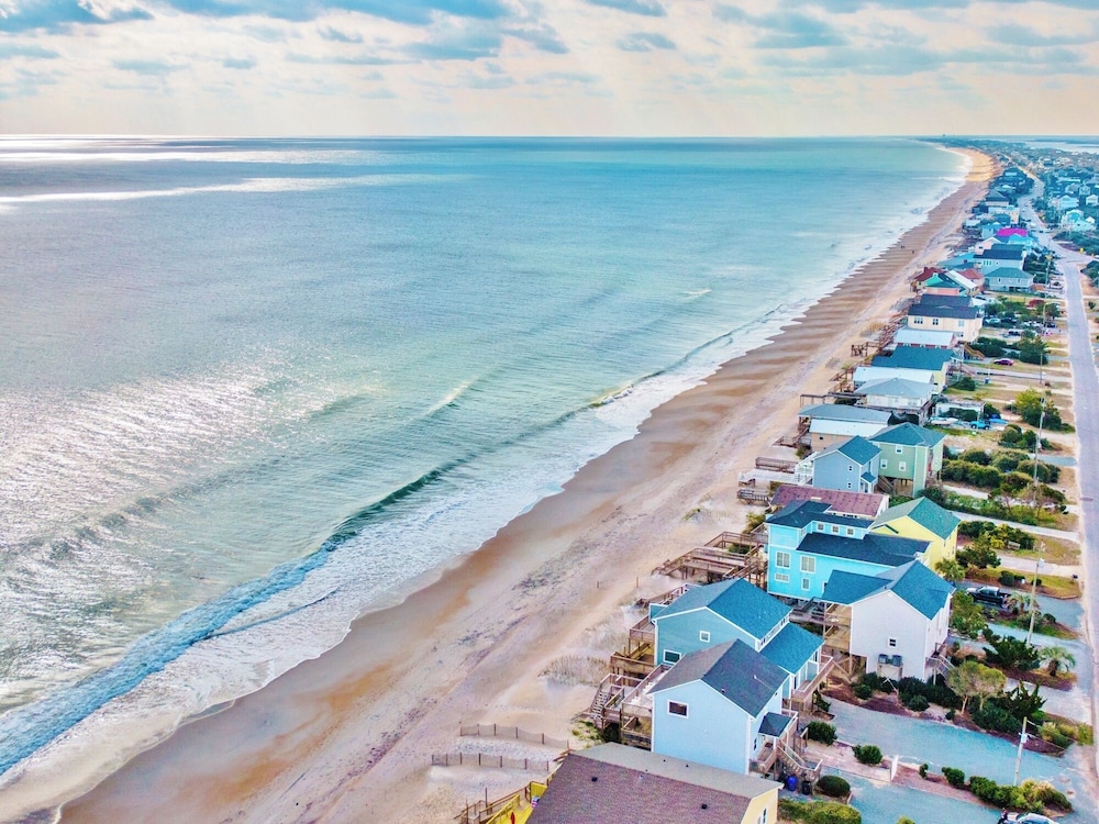 A Grande Green by Topsail Realty