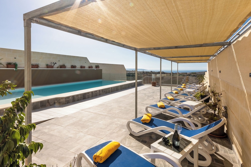 Ta'battista B&B & Pool - Il-maltija
