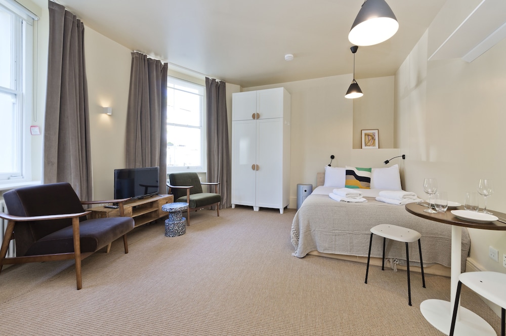 Superb Studio Apartment With Garden Views Near Camden