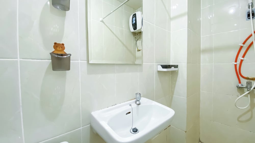Warm Studio Apartment at M-Town Residence
