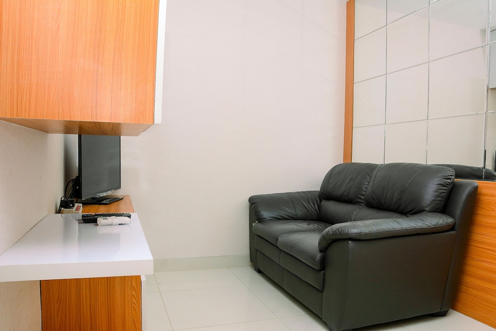 Fabulous and Strategic 2BR The Mansion Kemayoran Apartment view 4