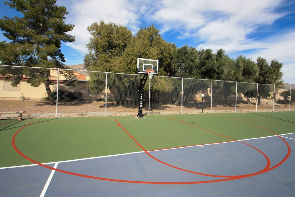 Tucson Townhome w/ Mountain View, Pool Access! view 3