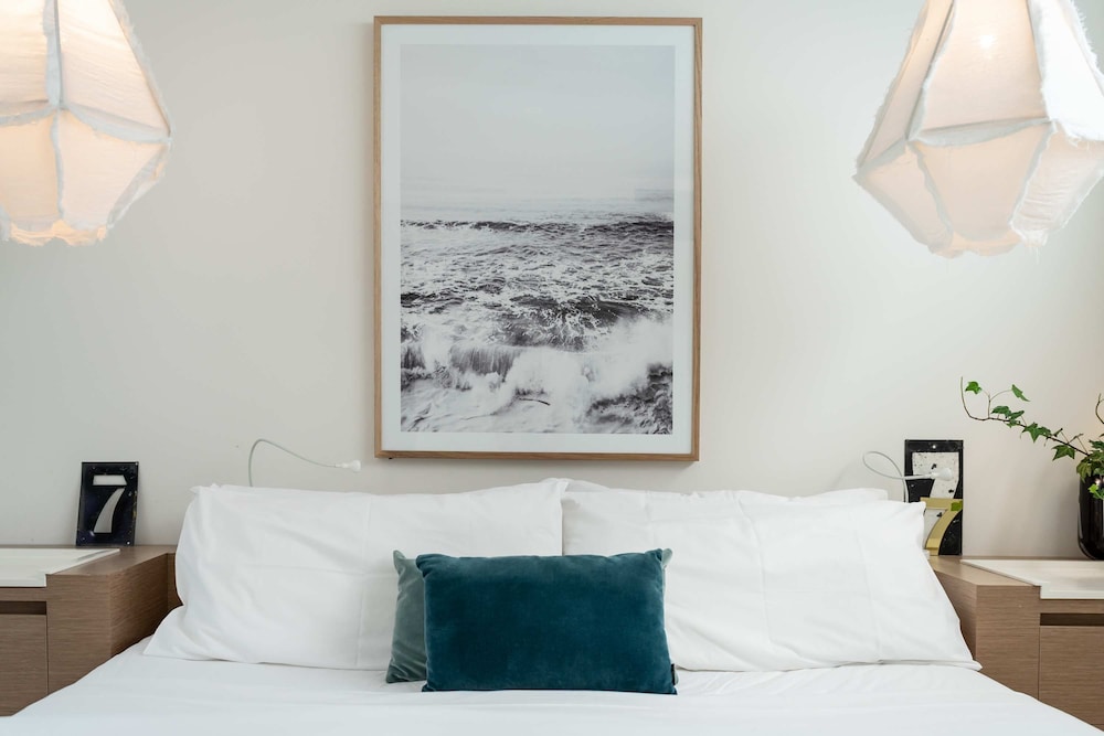 Aquabelle Seven - Couples Retreat That Will Delight