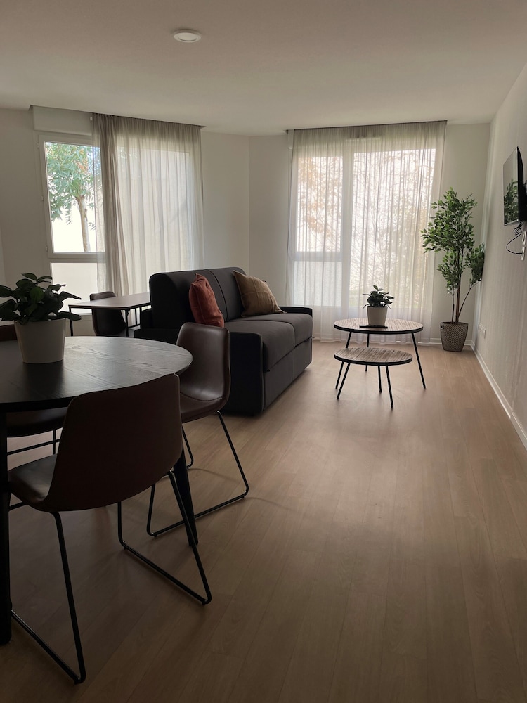 Montpellier Vacations - Apparteo Montpellier - Property Image 5