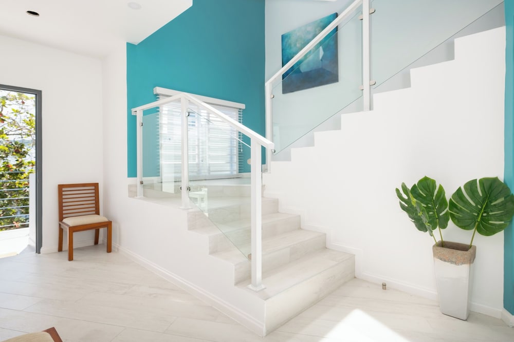 Blue-sky penthouse