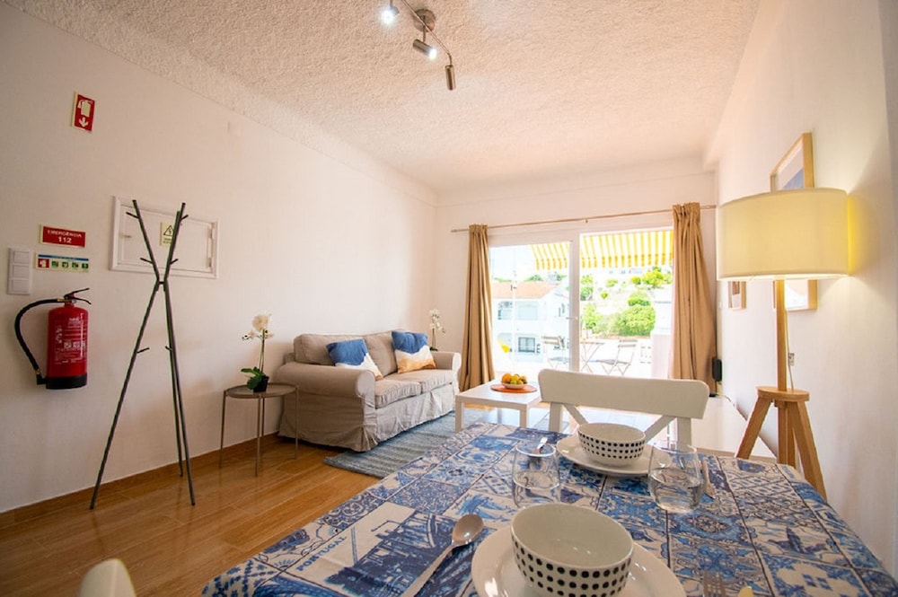 Apt Ruca Centrally Located Modernized Loft With C