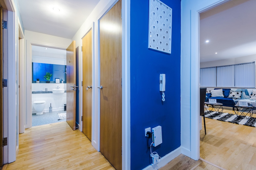 Impeccable 2-bed Apartment in Liverpool