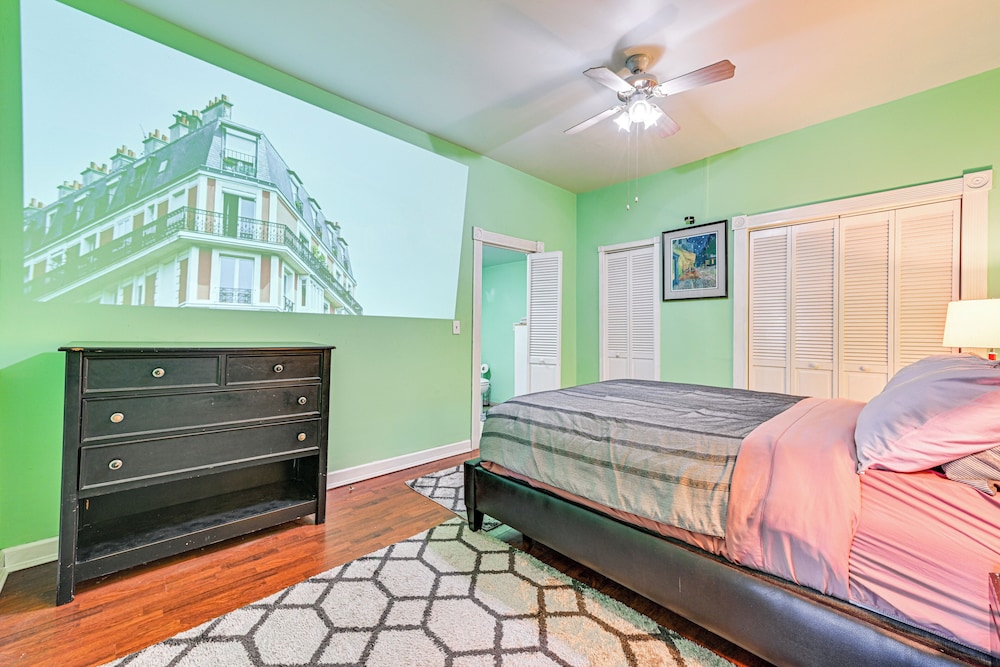 Close to Airport: Home in the Heart of Charlotte!