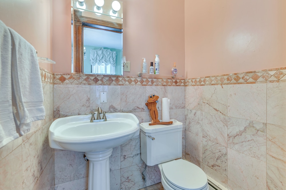 5 Mi to Belleayre Lake: Getaway in Fleischmanns!