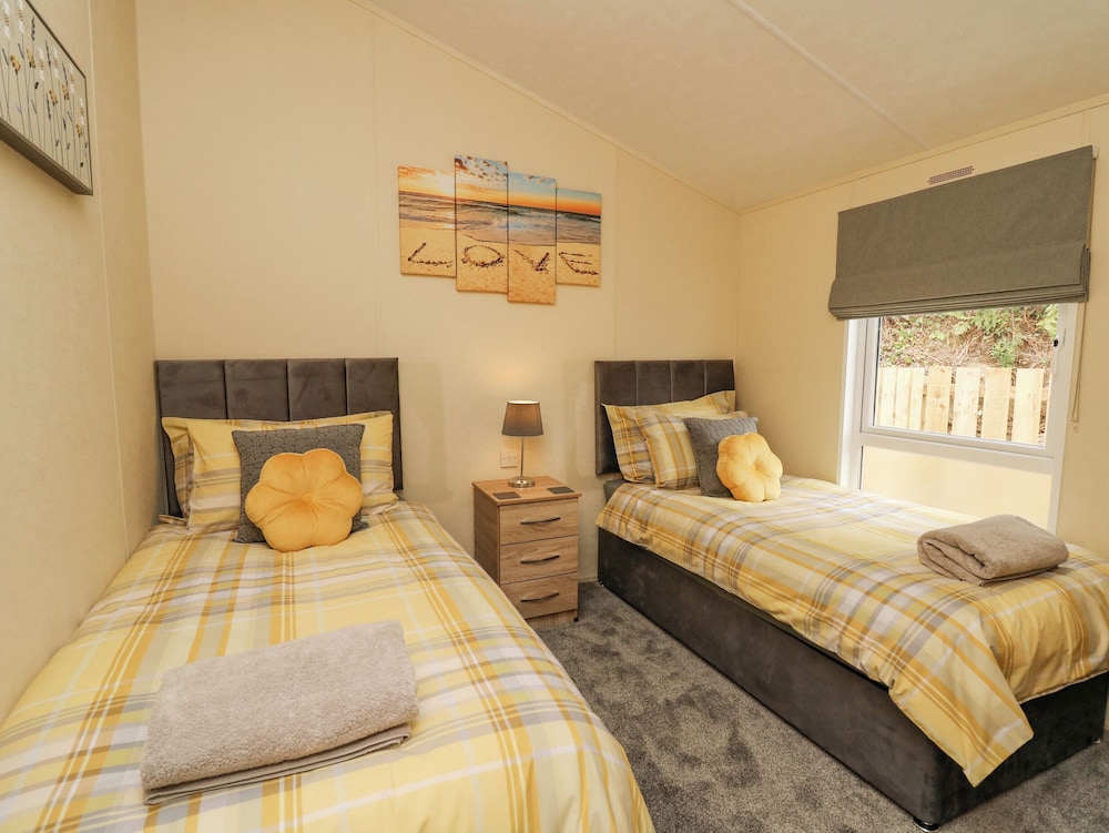 Platinum Lodge