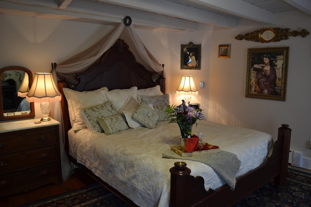 E J Bowman House Bed & Breakfast