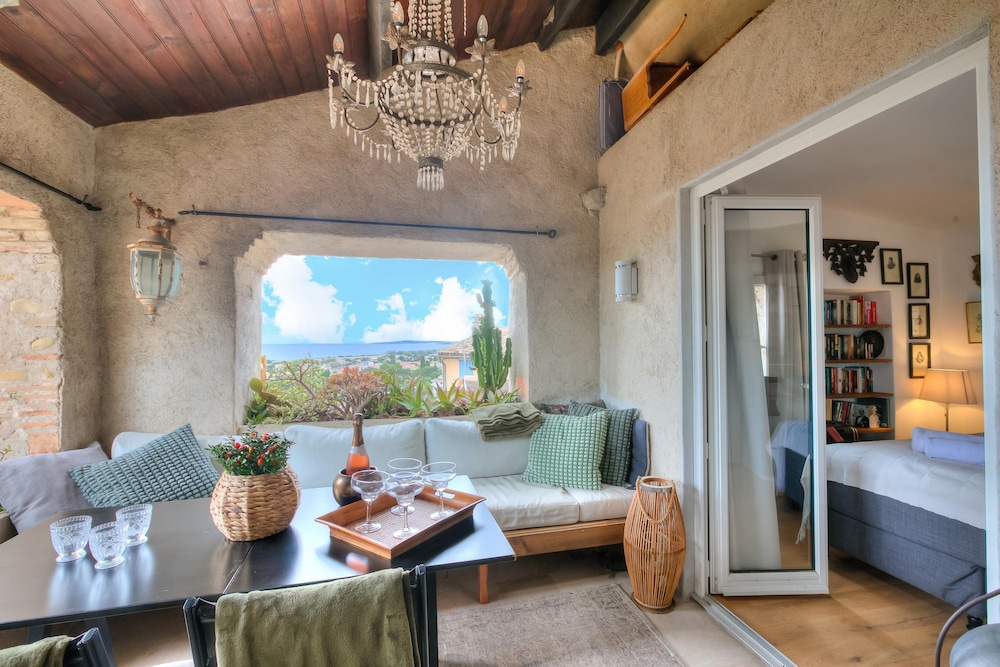 Maison Sans Delai in Cagnes sur Mer