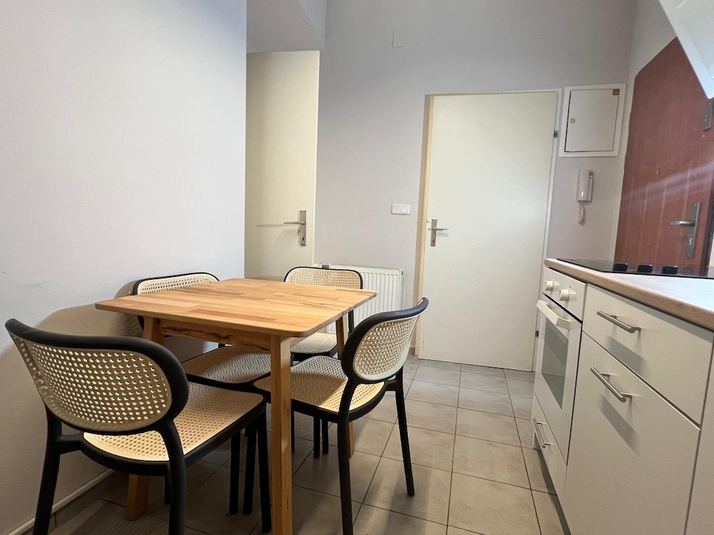 Lovely Studio for 4 with Garden