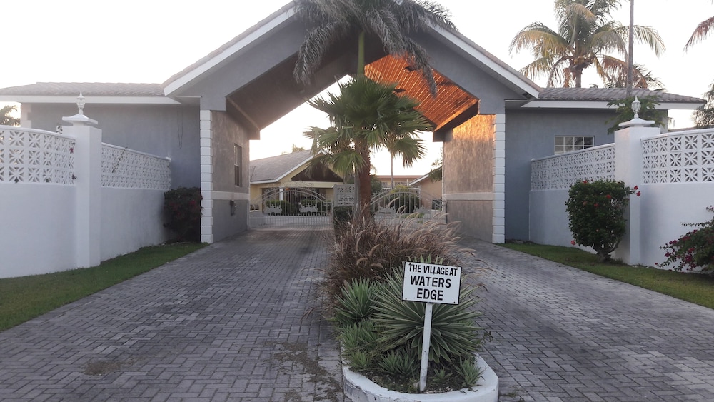 Waters Edge Condo With Boat Slip