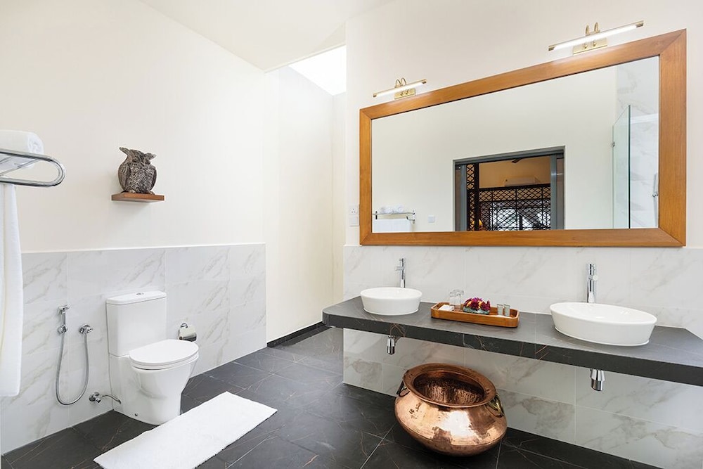 Heavensa Villas and Suites by The Clarks