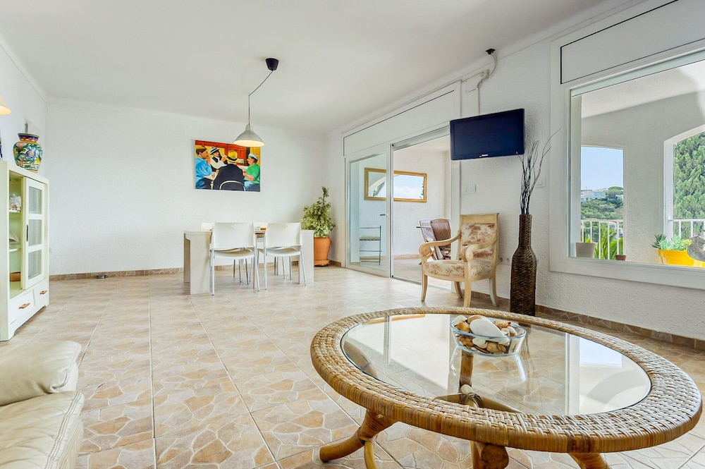 Apartment in Roses Near Canyelles Beach