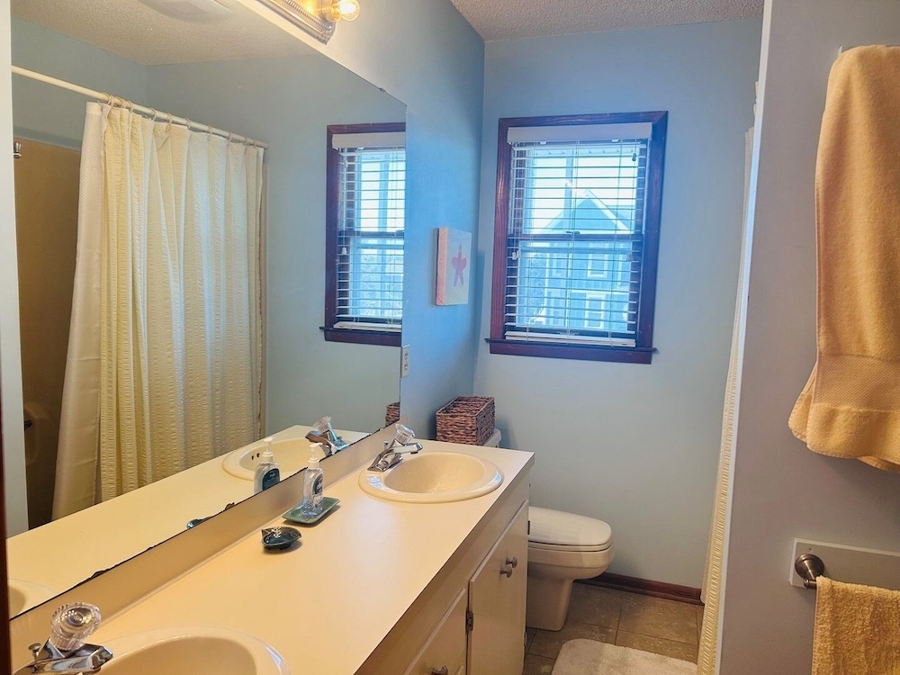 Dry Dock - 4 Br Home