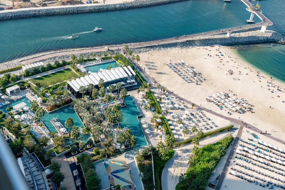 2BR 2502 Jumeirah Gate 1