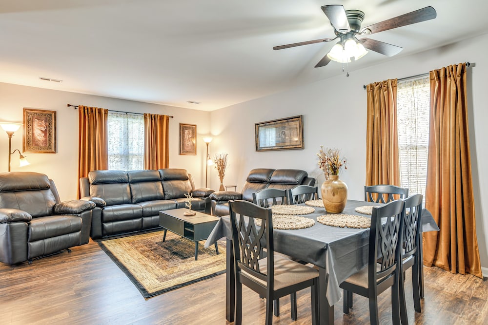 5 Mi to Dtwn: Family-friendly Home in Richmond!
