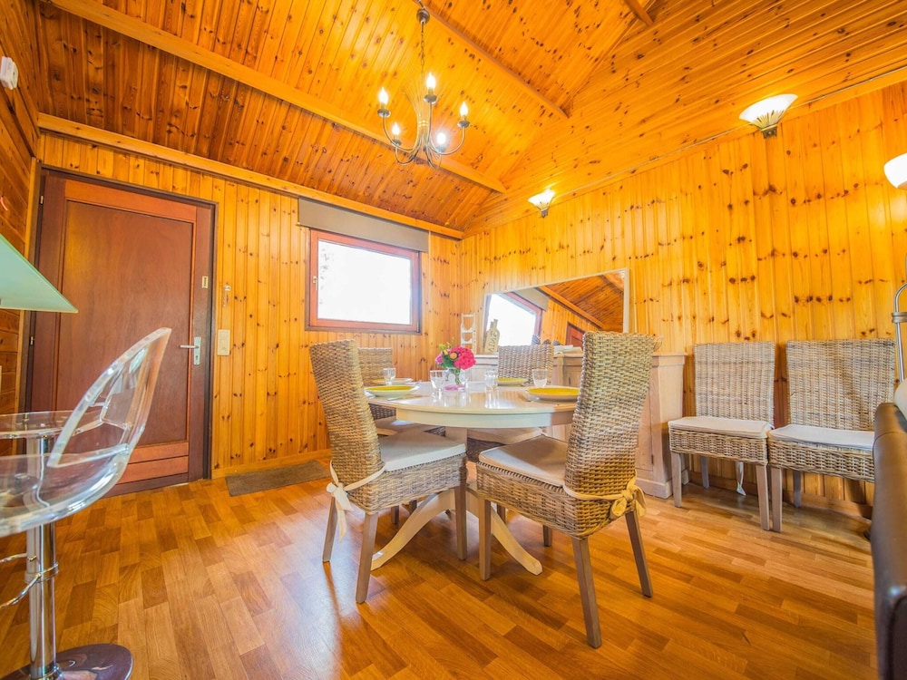 Nature Chalet in Somme-leuze