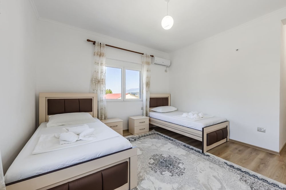 Hometown Apartment 2