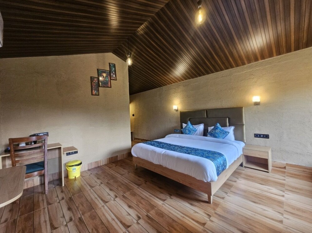 Nayana Corbett Resort