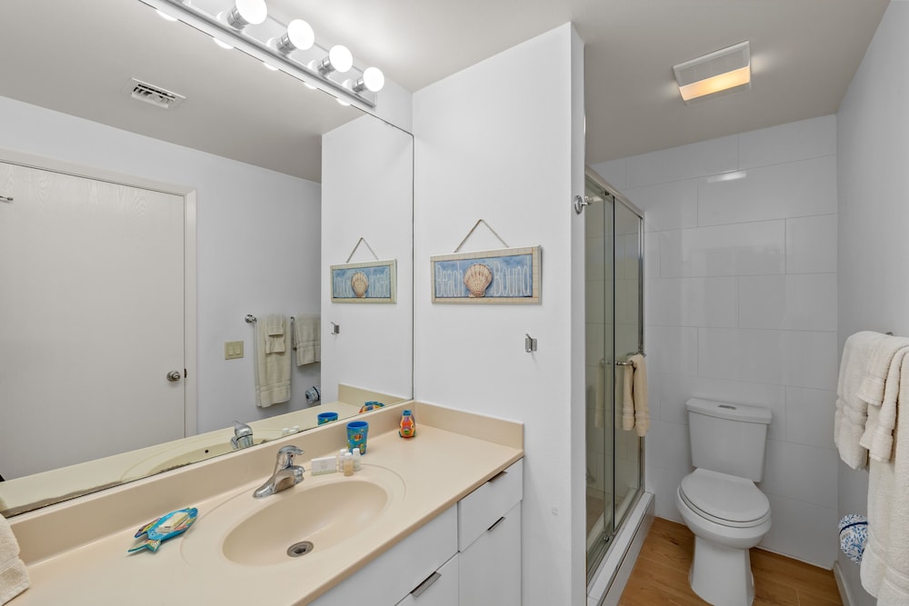 Las Villas Condo Unit 301 - 5 Night Minimum Stays 3 Bedroom Condo