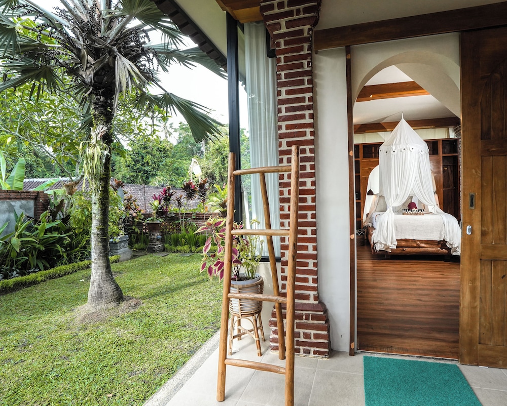 Om Wellness Resort