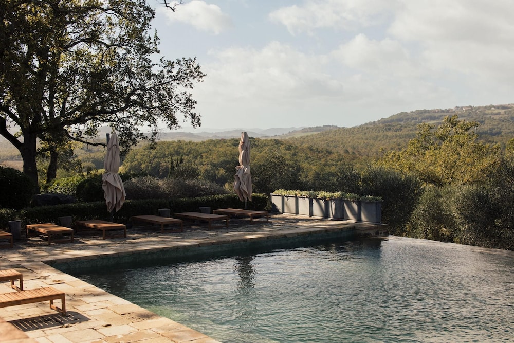 Le Porciglia by Boutique photo 3