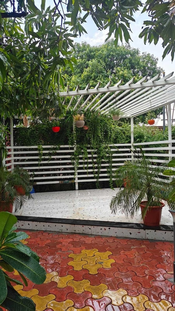 Coconut Lagoon Agro Resort