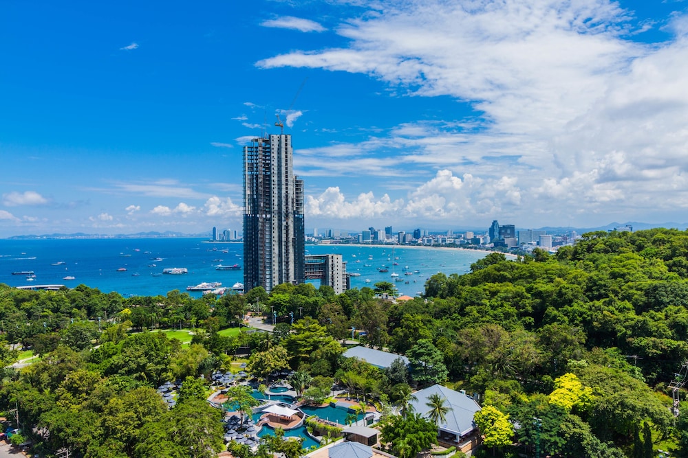 The Point Pratumnak by PSR ASIA view 3