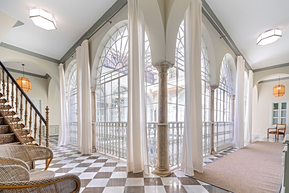 Genteel Home Palacio Abades Terrace