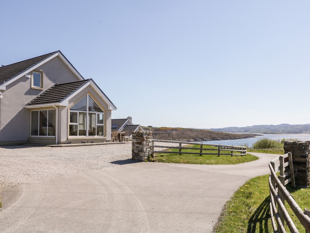Inverbeg Cottage 1