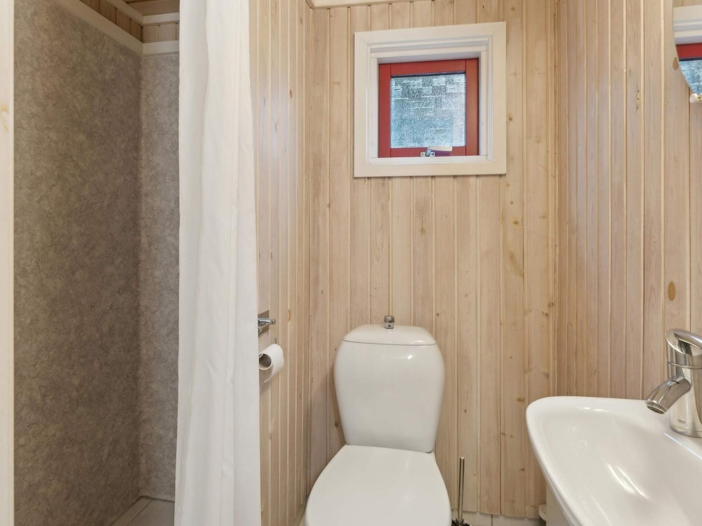 5 Star Holiday Home in Hals
