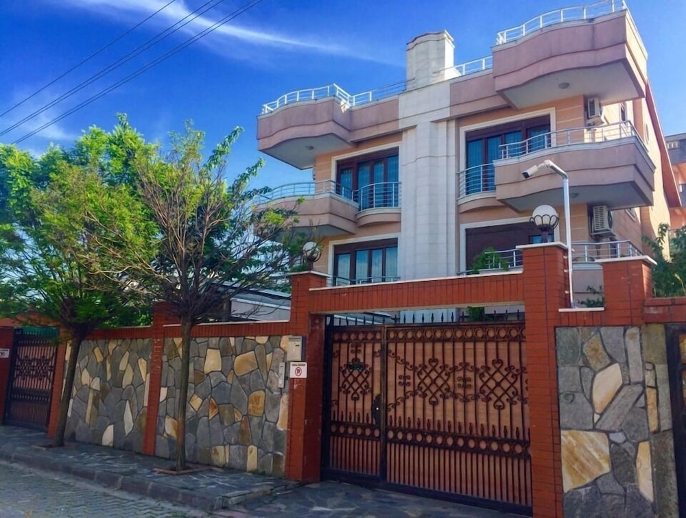 Asfar Villa