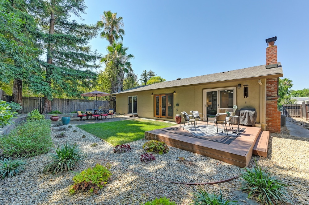 Family-friendly Getaway Near Slide Hill Park 3 Bedroom Home by RedAwning - Property Image 17