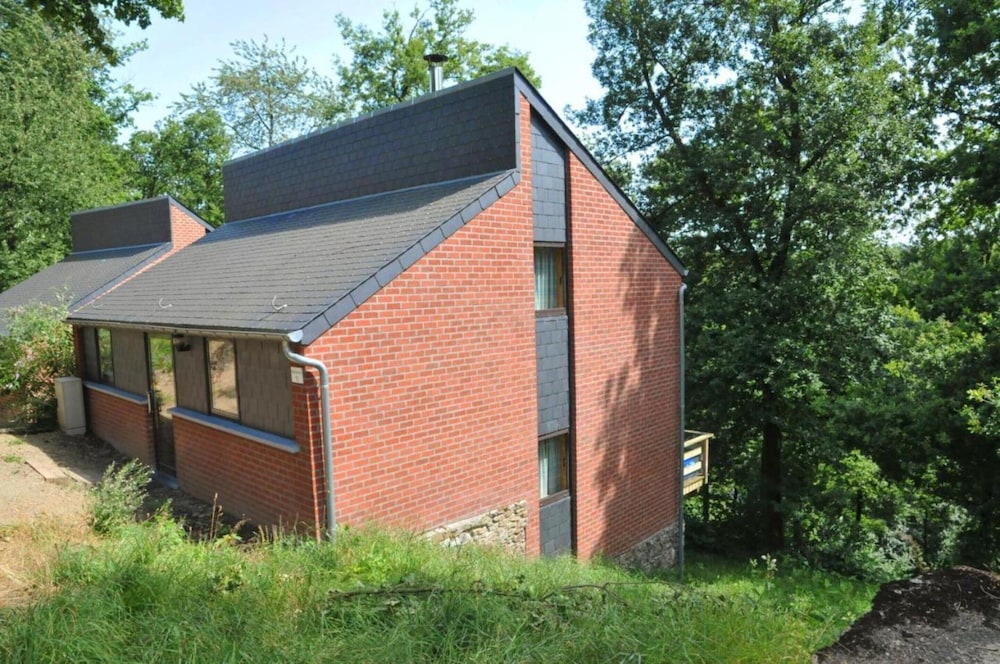 Charming Stay by the Meuse